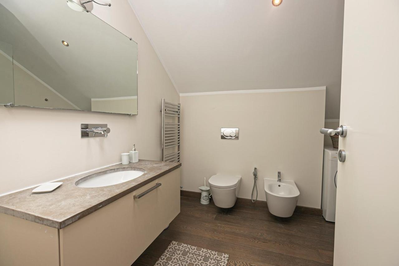 Real Italian Estate - Penthouse Apartment Genoa Exterior photo